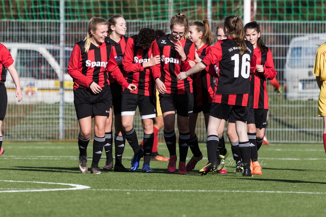 Bild 225 - B-Juniorinnen SG Weststeinburg/Bei - SV Fisia 03 : Ergebnis: 1:2